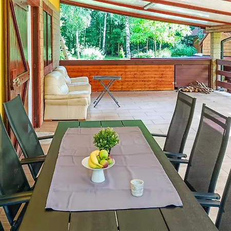 3 Bedroom Cozy Home In Drawsko Pomorskie بيت للعطل